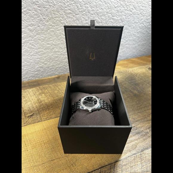 New Bulova Classic Crystal Stainless Steel Quartz Ladies Watch 96L317 - Picture 4 of 6